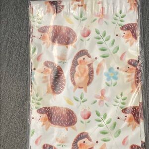25 Hedgehog 10x13 Poly mailers